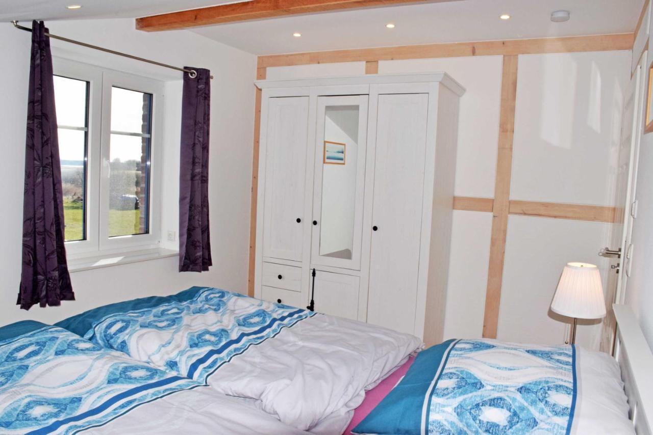 Ferienhaus Zum Boddenstrand Mit Ka Gross Zicker Exterior photo